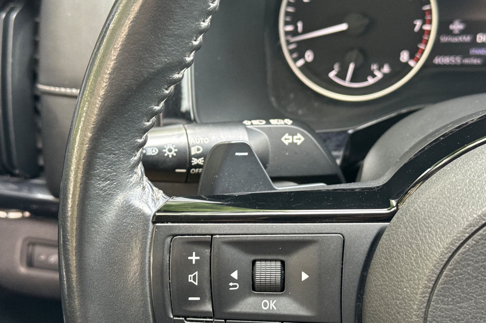 Vehicle image 38 of 58