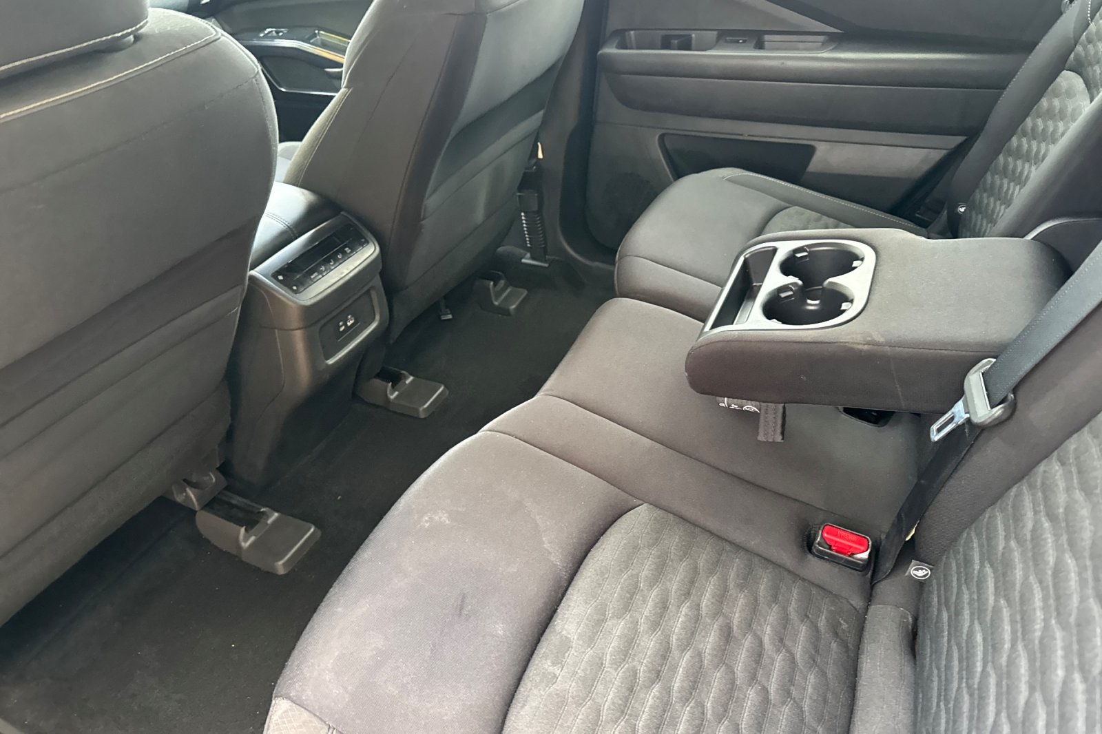Vehicle image 14 of 58