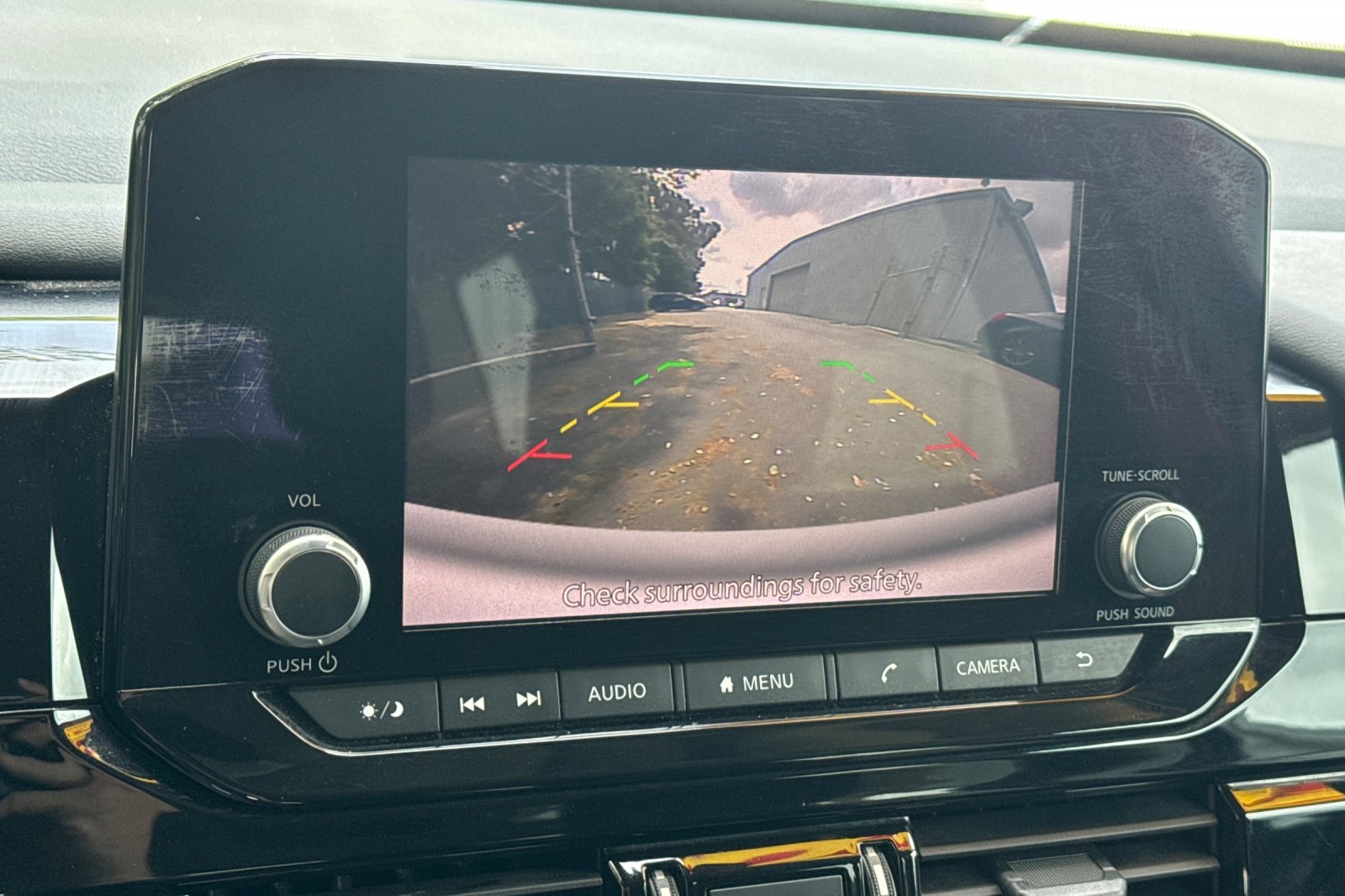 Vehicle image 27 of 58