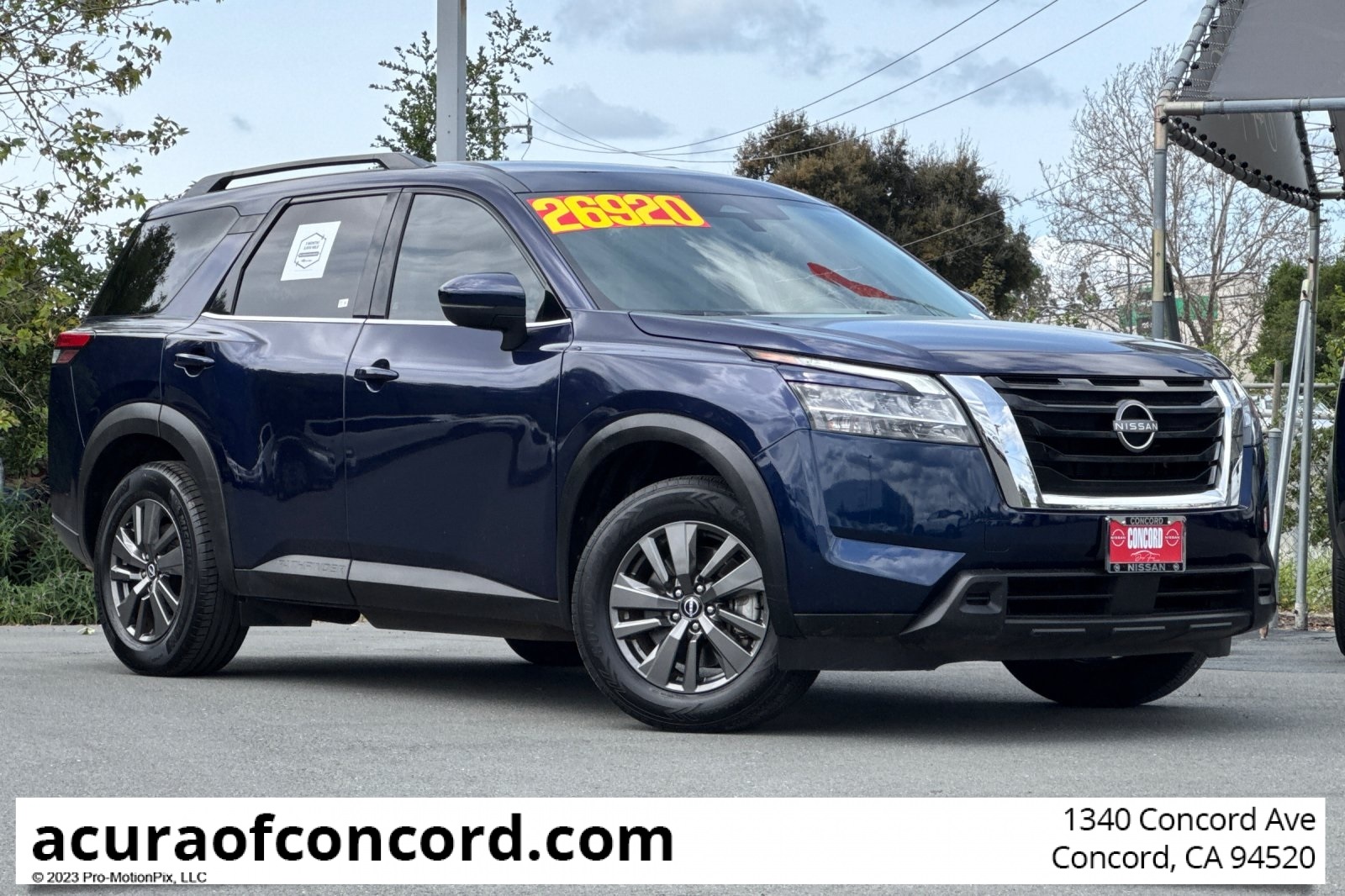 Vehicle image 4 of 58