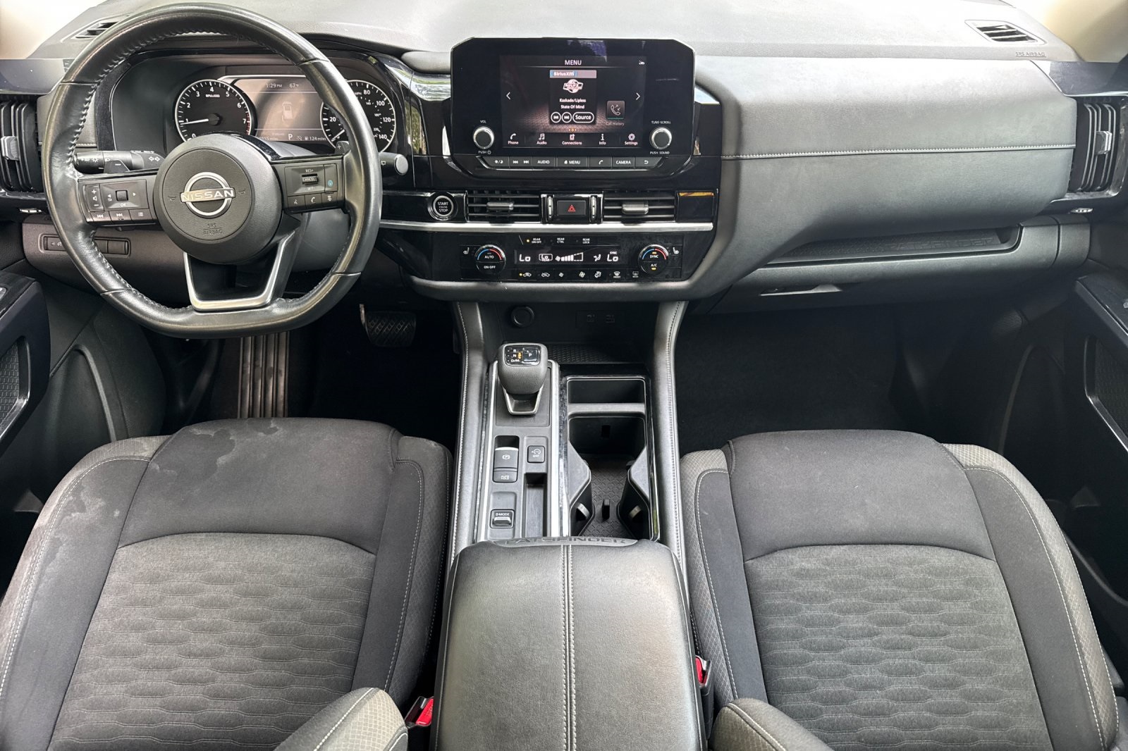 Vehicle image 15 of 58