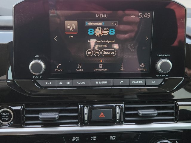 Vehicle image 19 of 31