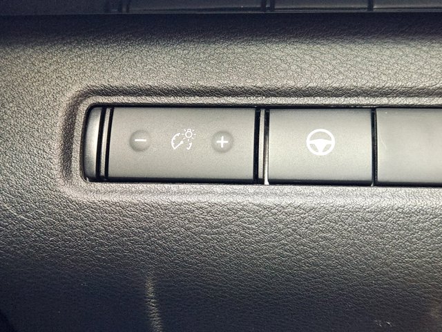 Vehicle image 22 of 31