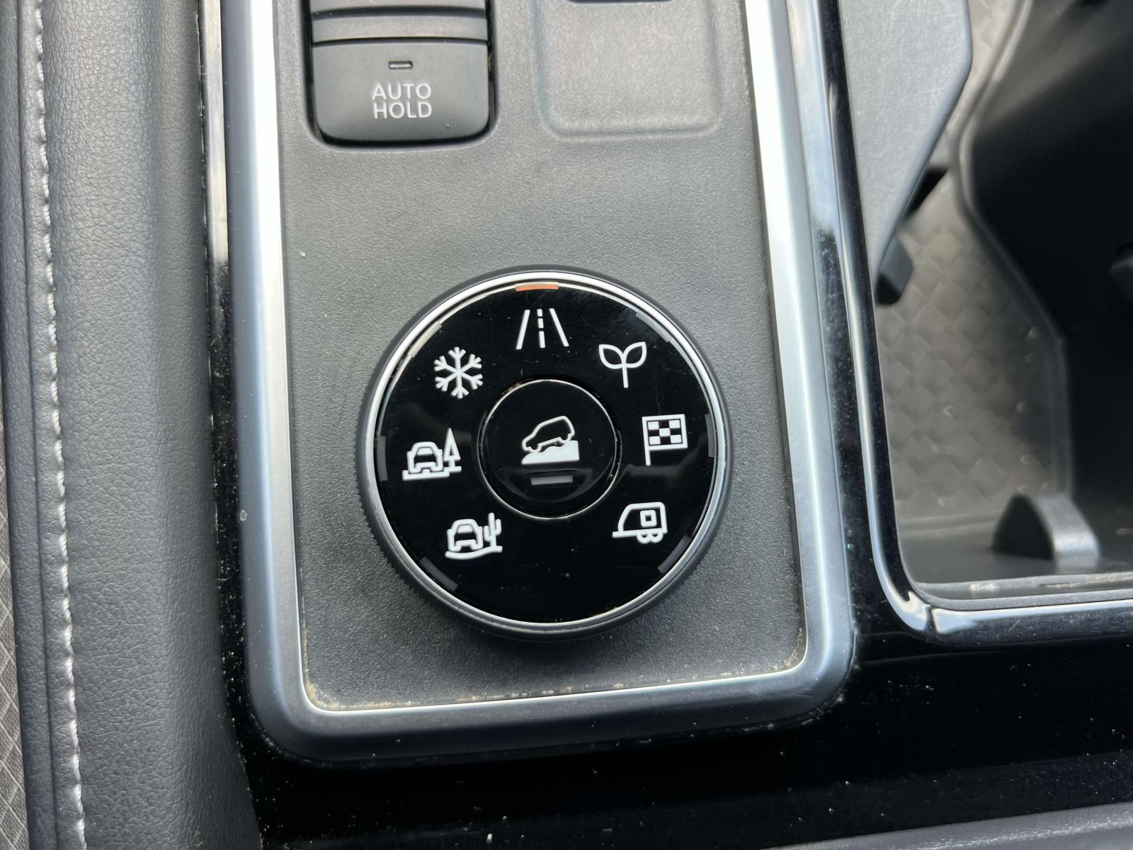 Vehicle image 20 of 36