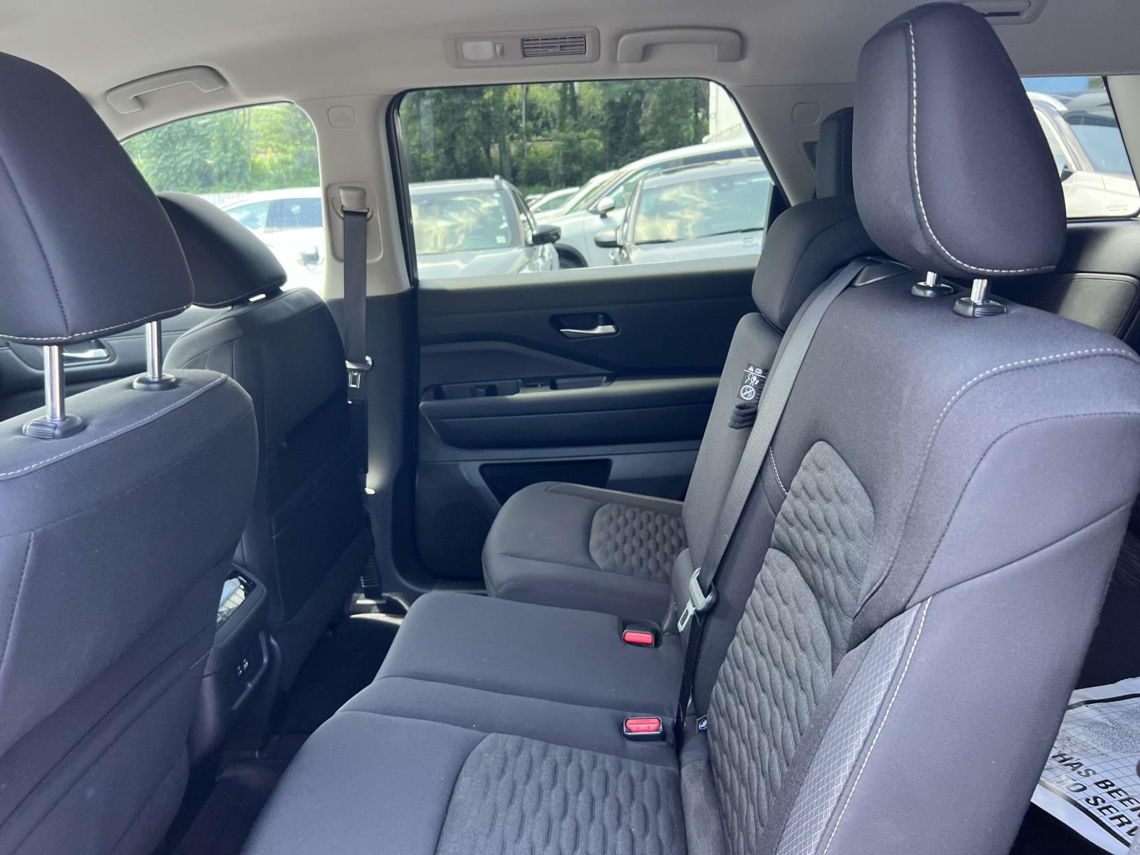 Vehicle image 9 of 36