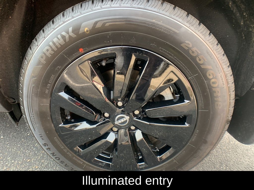 Vehicle image 10 of 36