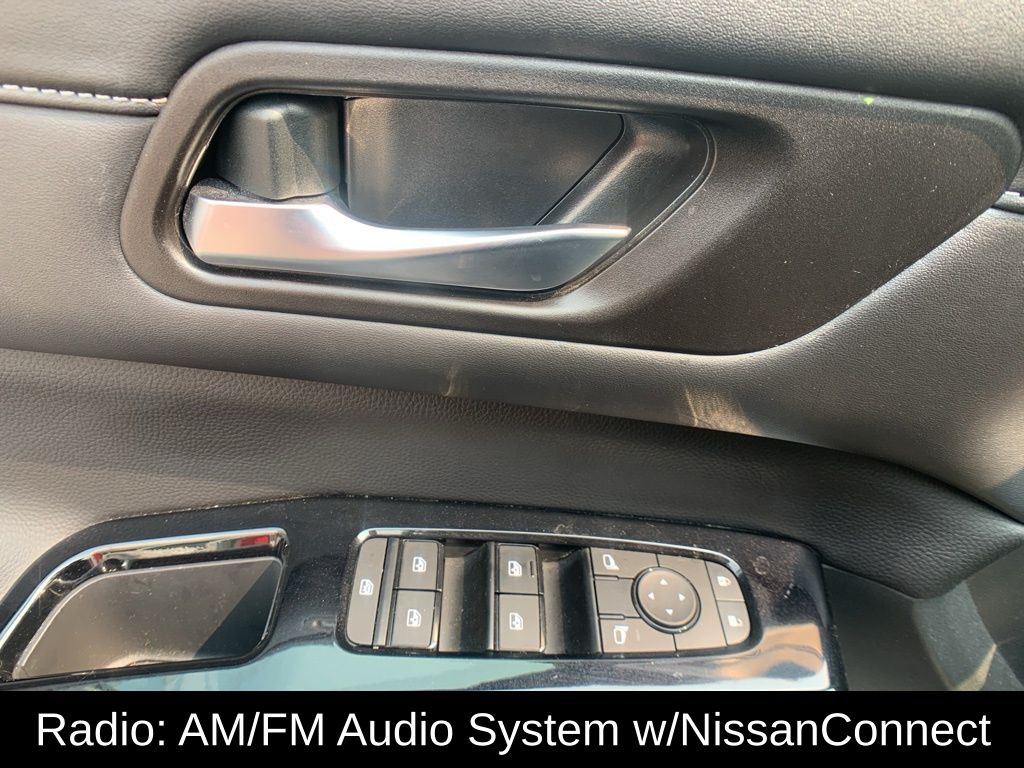 Vehicle image 24 of 36