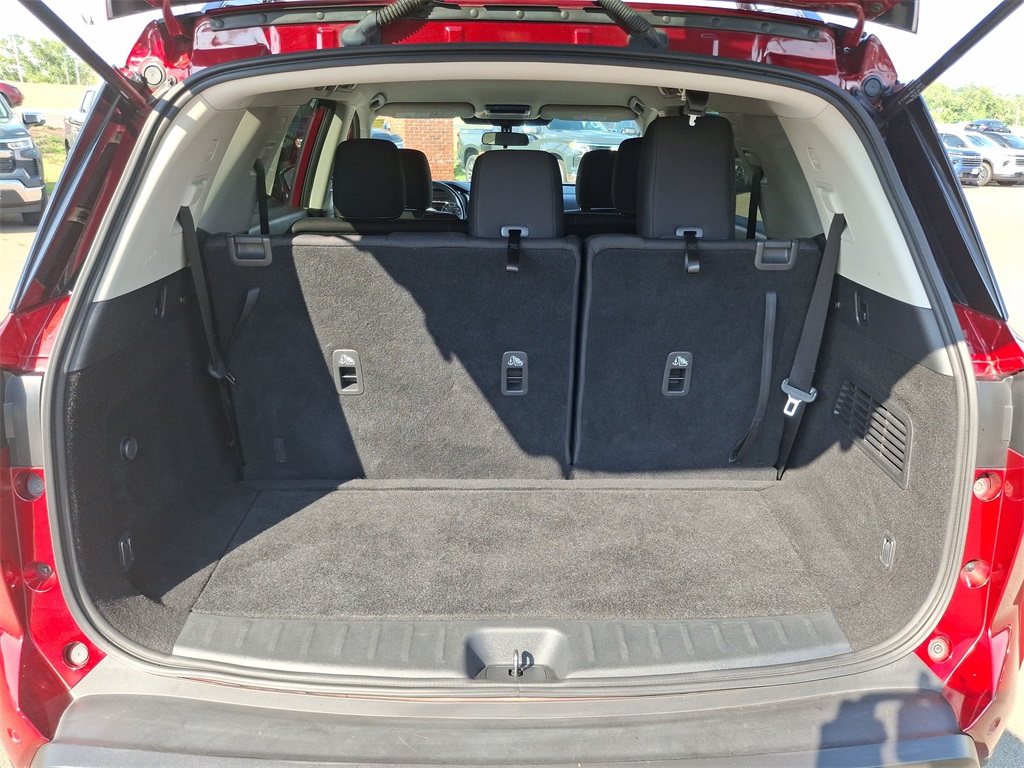 Vehicle image 12 of 24
