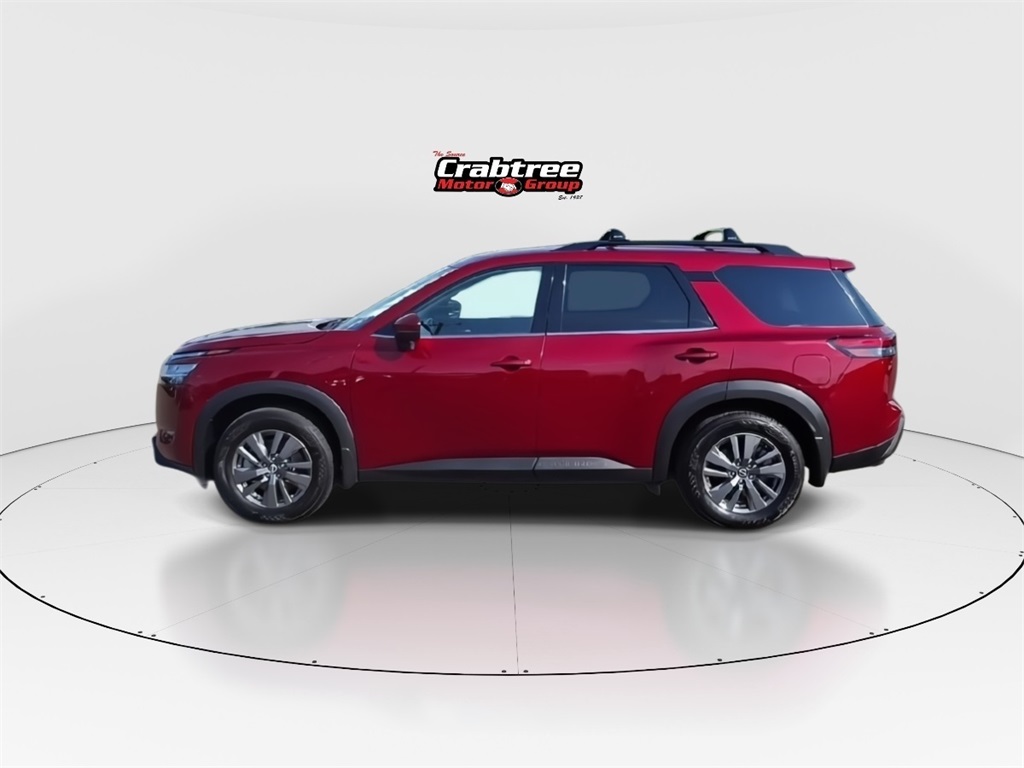 Vehicle image 9 of 24