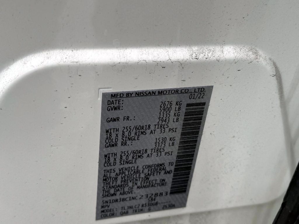 Vehicle image 21 of 42