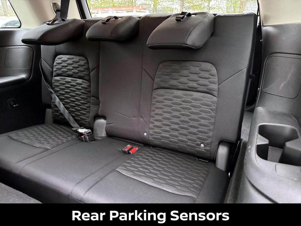 Vehicle image 13 of 42