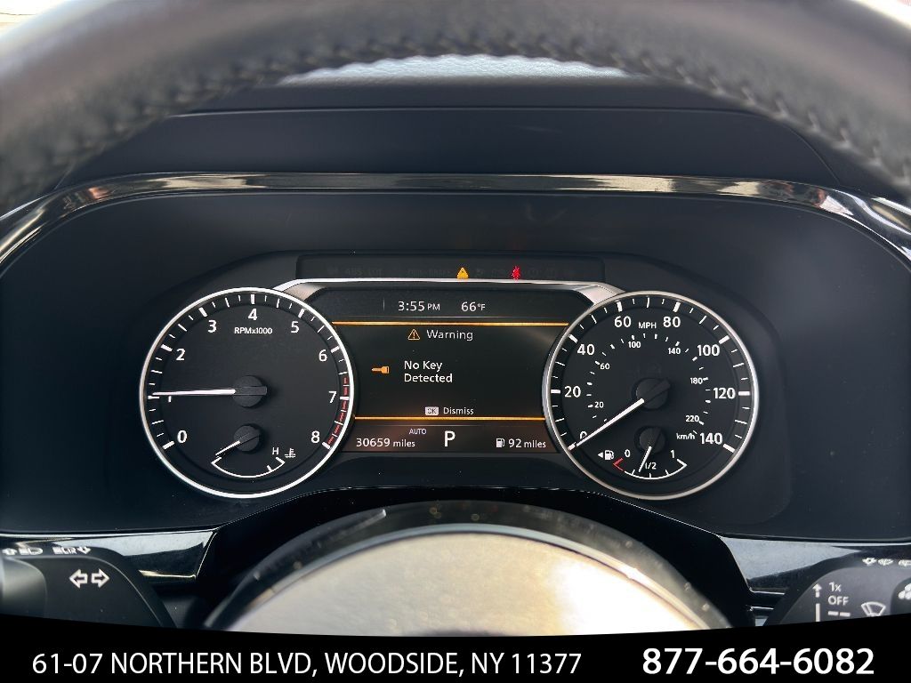 Vehicle image 28 of 40