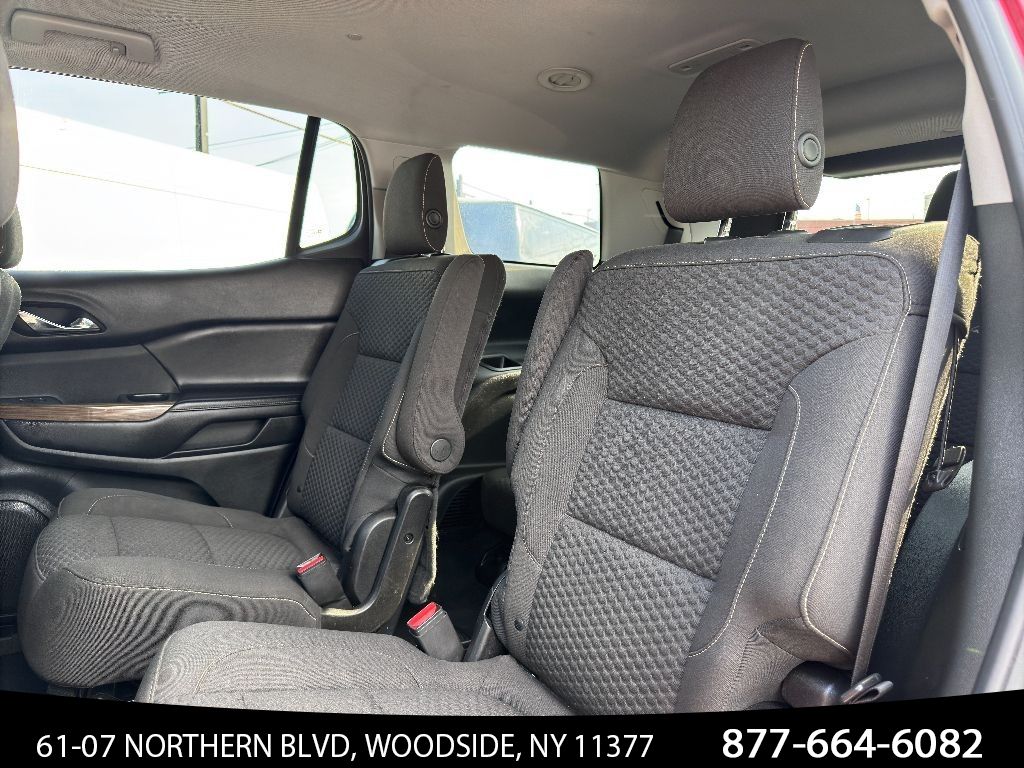 Vehicle image 15 of 40