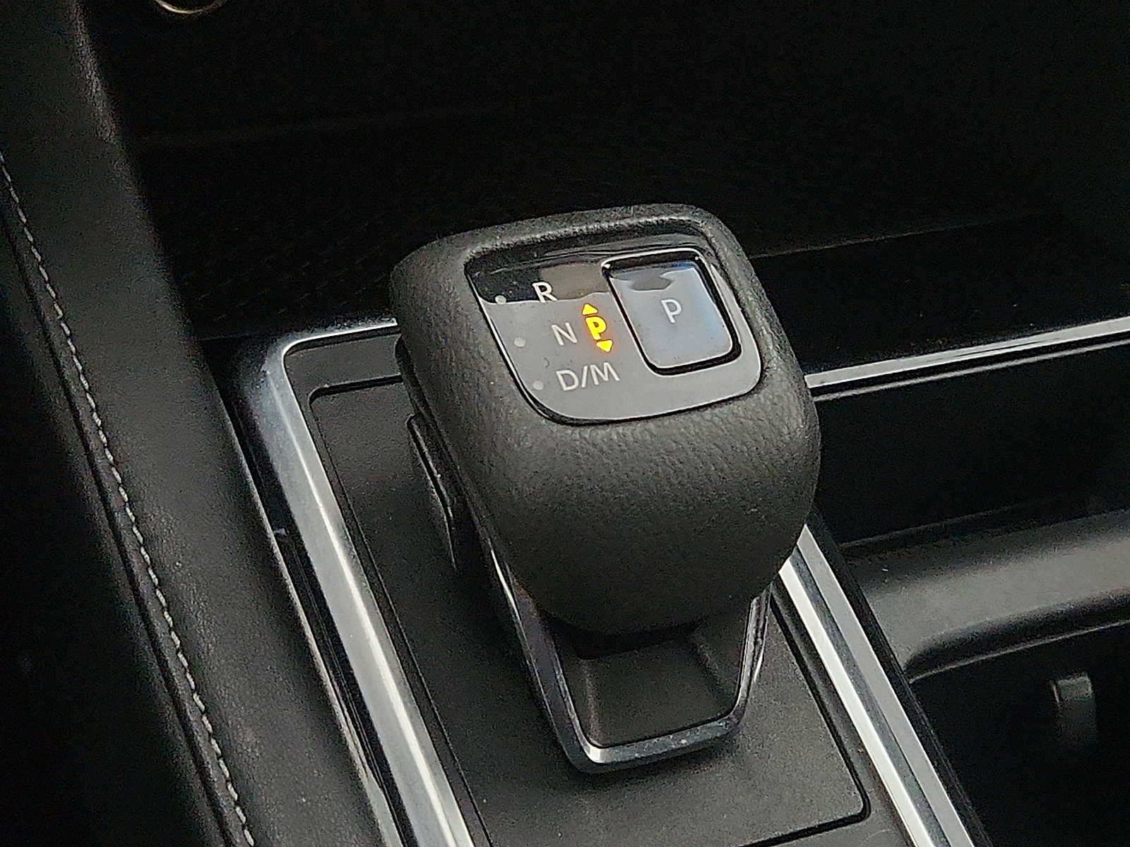 Vehicle image 18 of 30