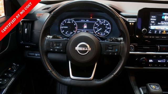 Vehicle image 13 of 93