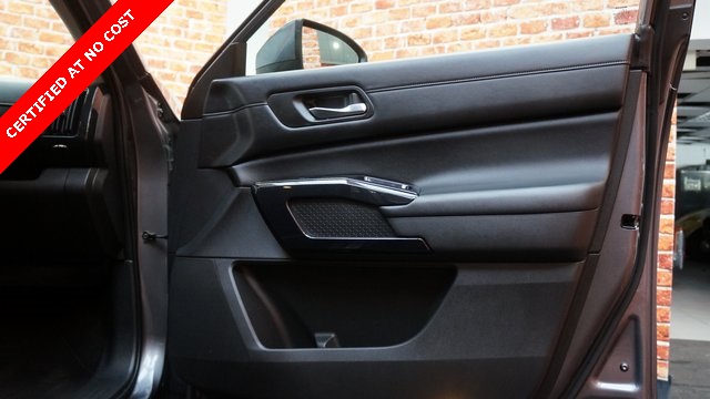 Vehicle image 66 of 93
