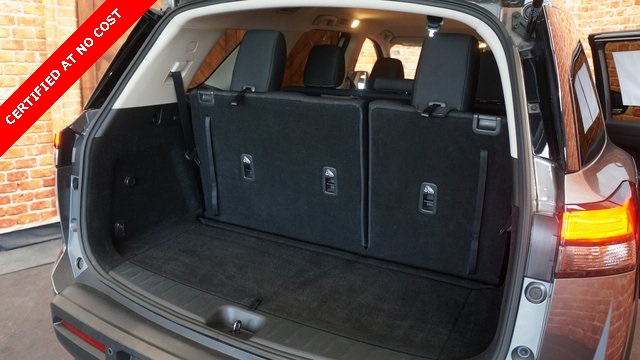 Vehicle image 43 of 93
