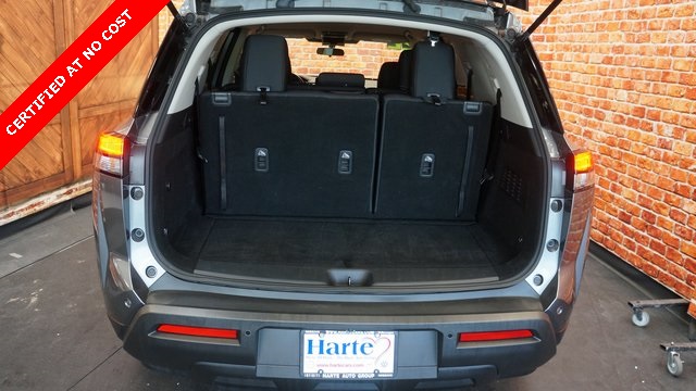 Vehicle image 45 of 93