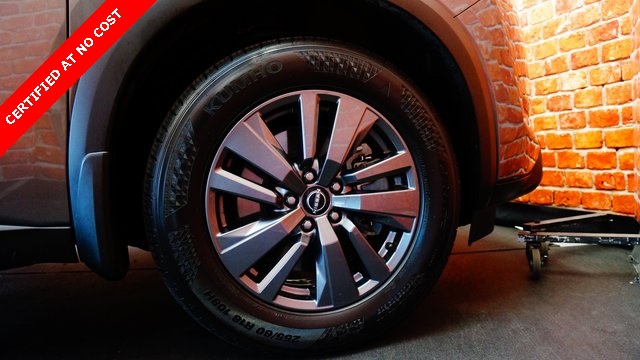 Vehicle image 90 of 93