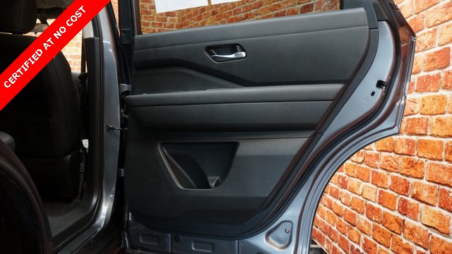 Vehicle image 51 of 93