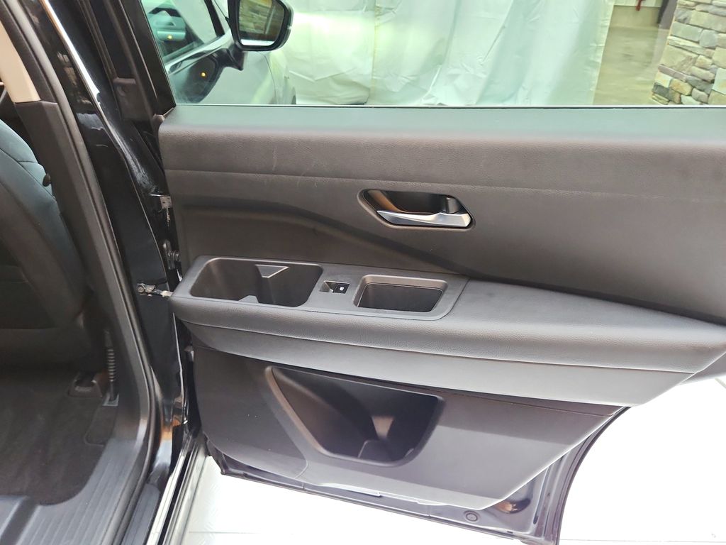 Vehicle image 22 of 22