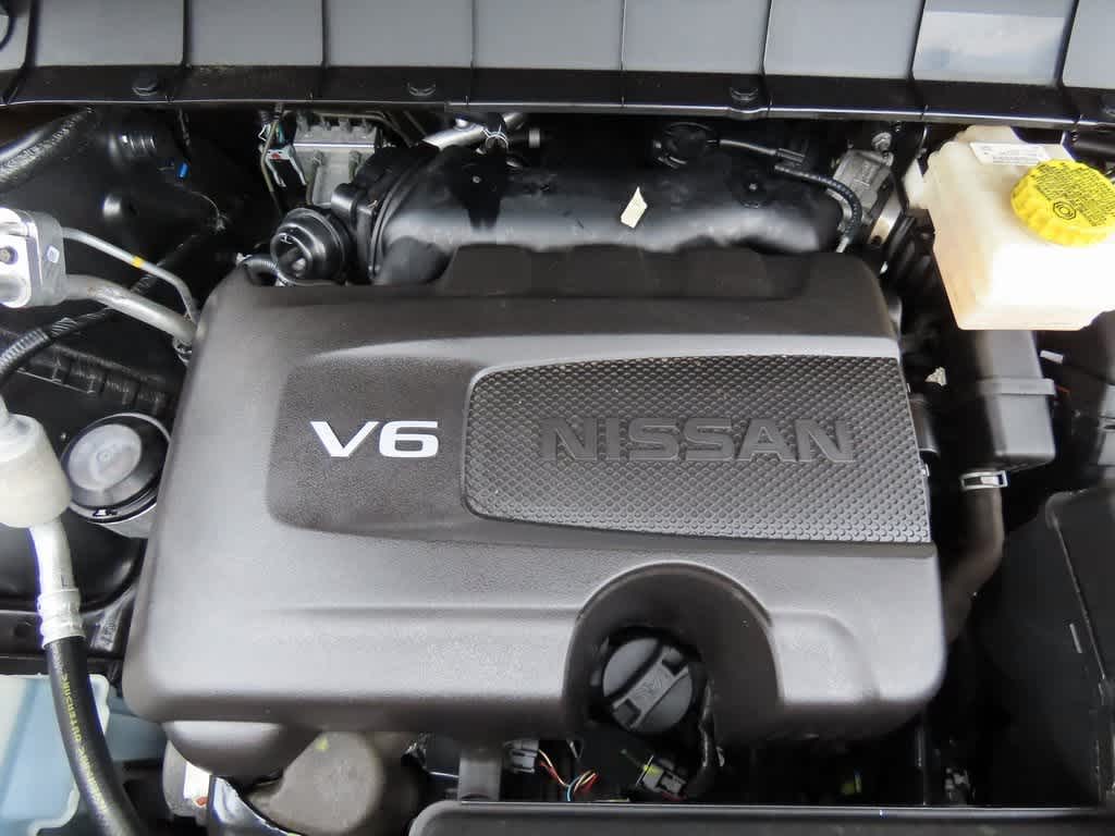 Vehicle image 7 of 27