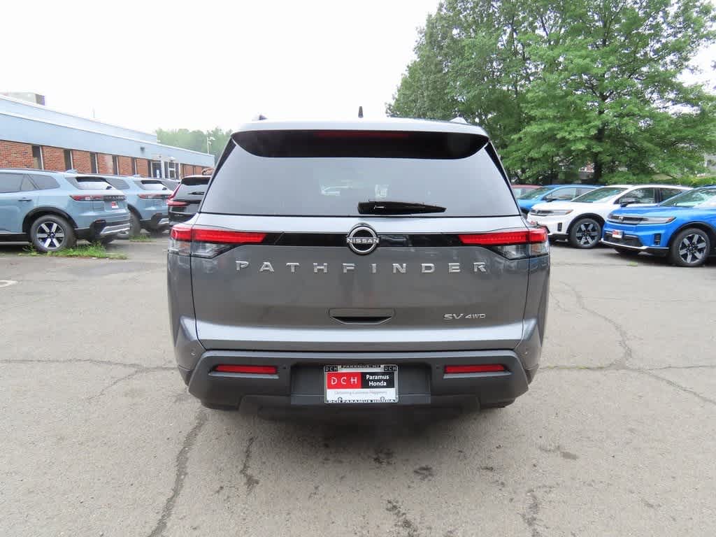 Vehicle image 4 of 27