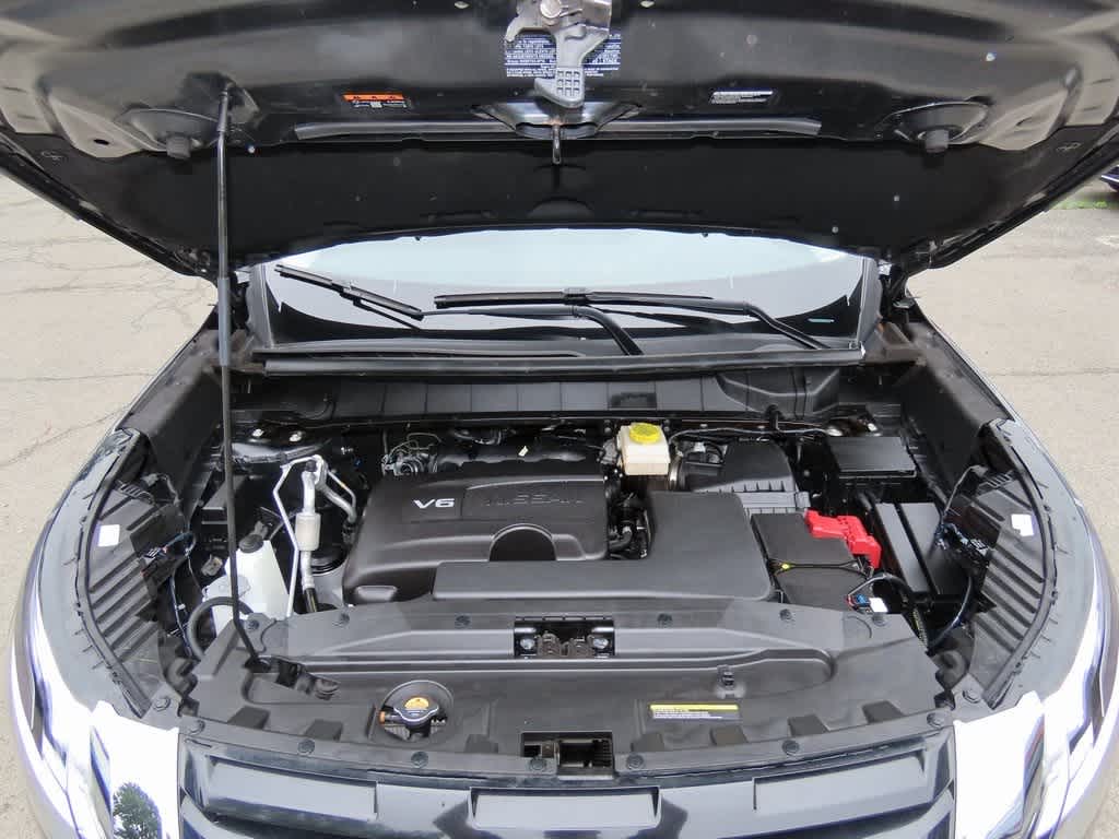 Vehicle image 6 of 27