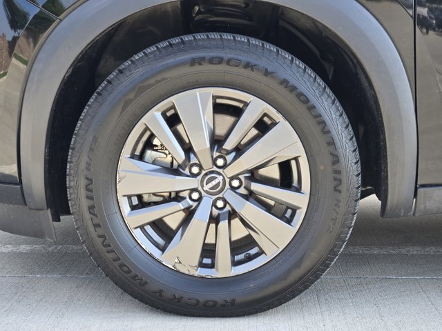 Vehicle image 9 of 31