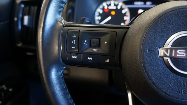 Vehicle image 22 of 92