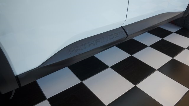 Vehicle image 86 of 92