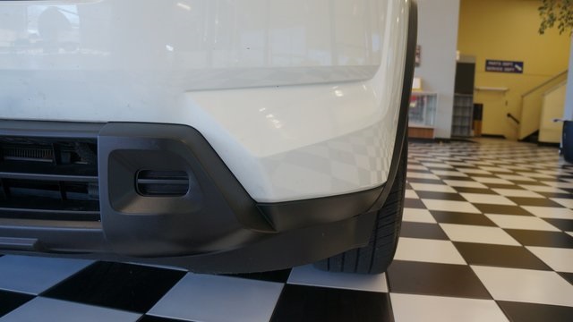 Vehicle image 73 of 92