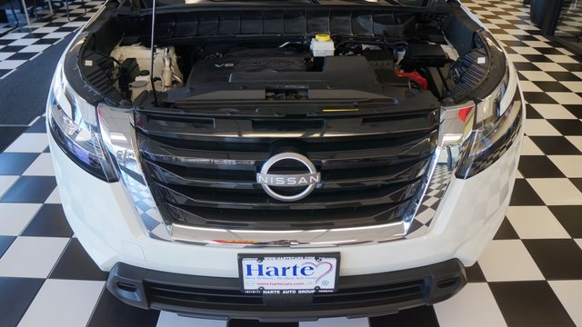 Vehicle image 67 of 92