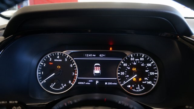 Vehicle image 13 of 92