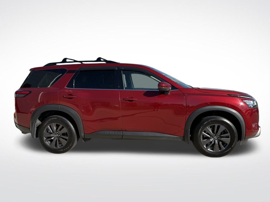 Vehicle image 4 of 30