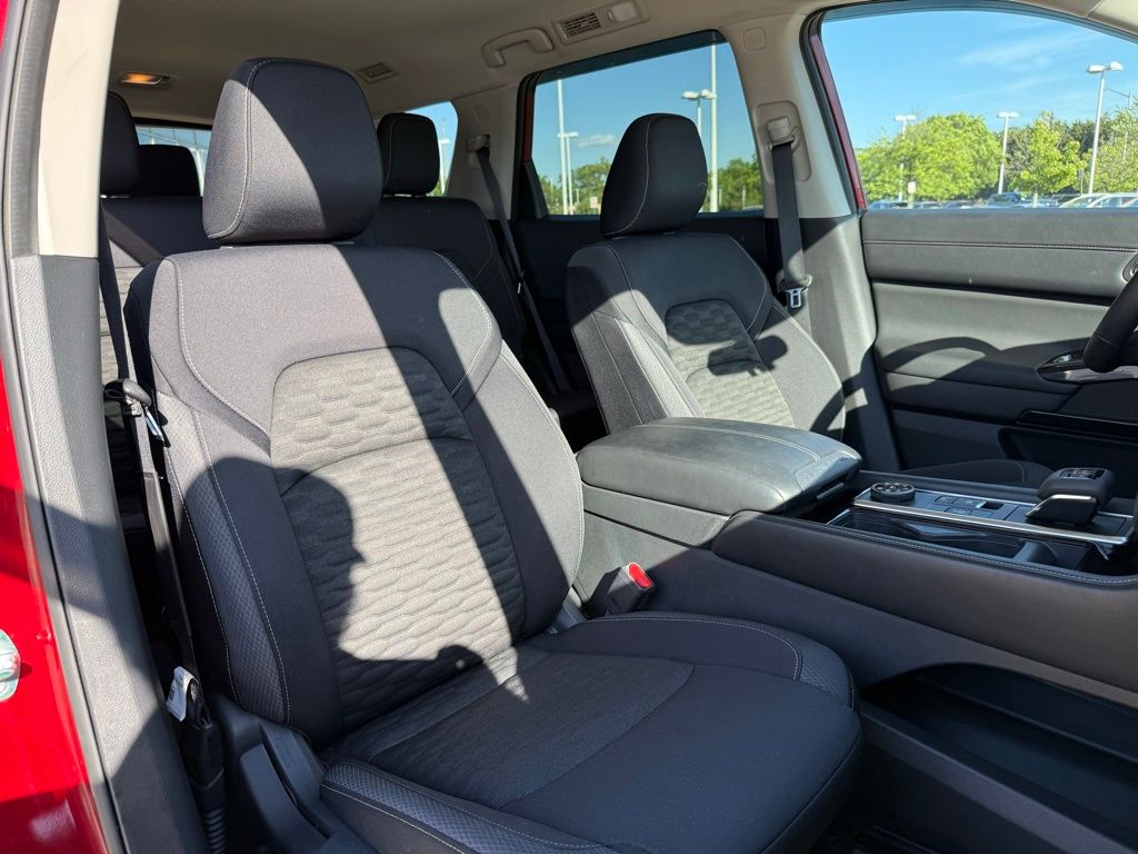 Vehicle image 29 of 30