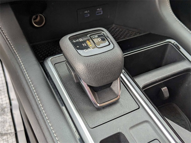 Vehicle image 26 of 41