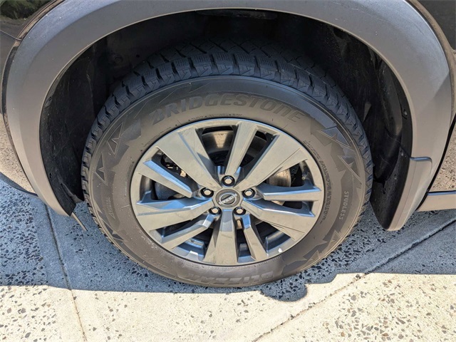 Vehicle image 8 of 41