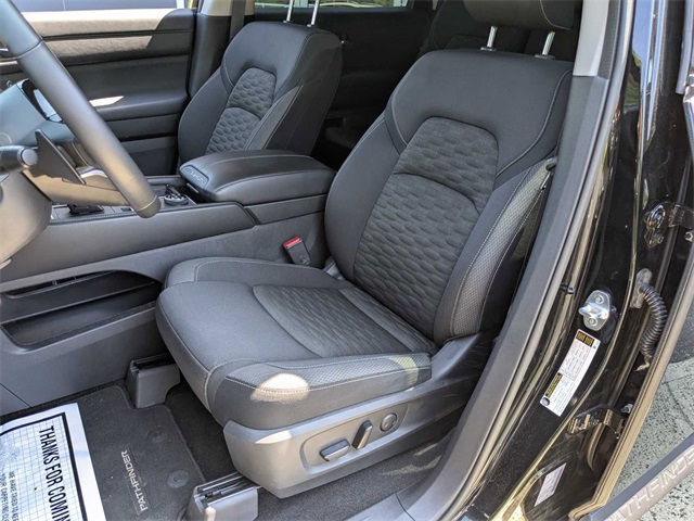 Vehicle image 12 of 41