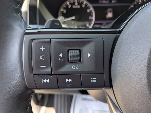 Vehicle image 35 of 41