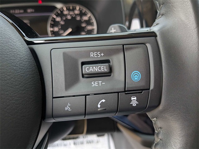 Vehicle image 34 of 41