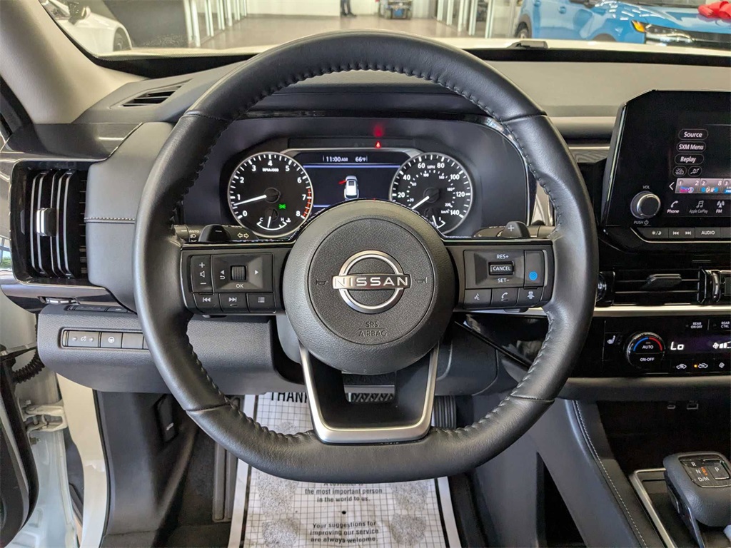 Vehicle image 16 of 38