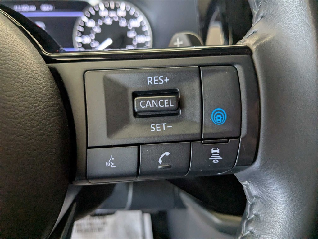 Vehicle image 18 of 38