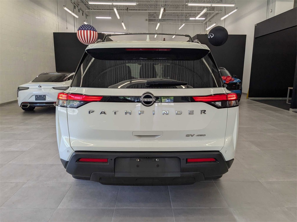 Vehicle image 6 of 38