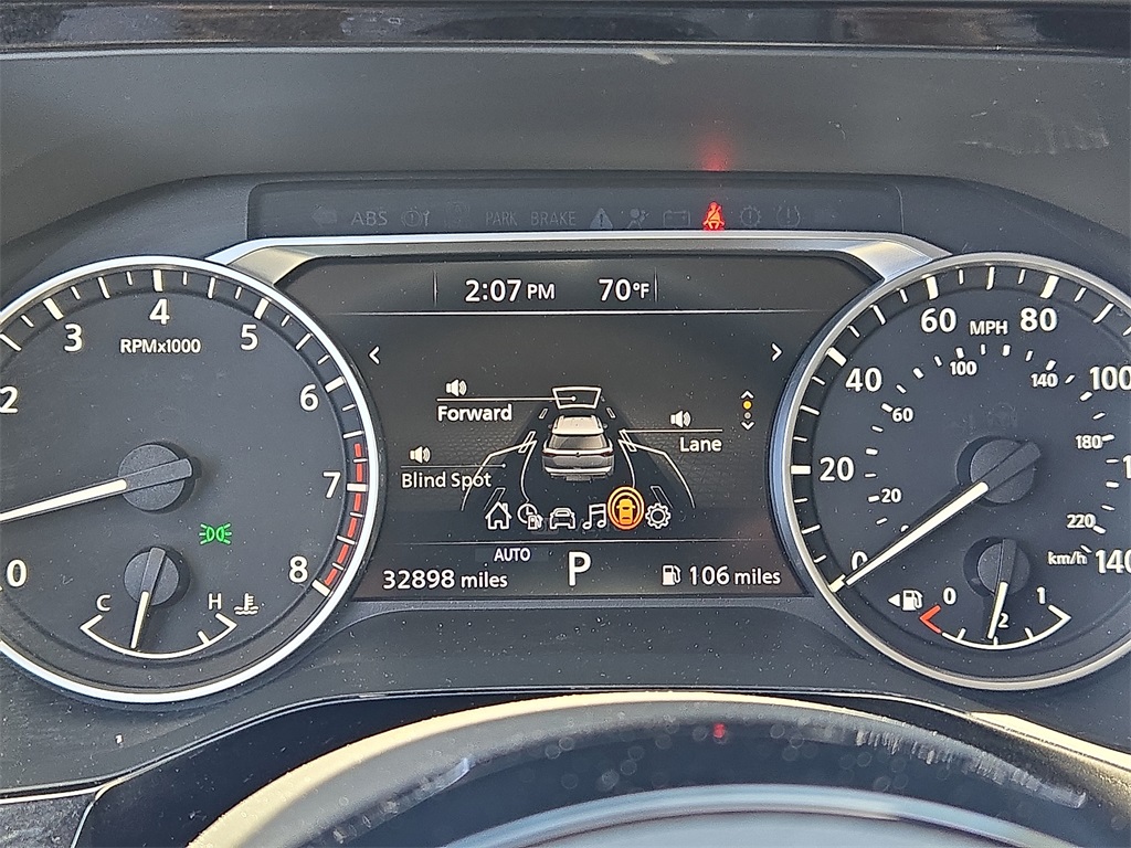 Vehicle image 26 of 31