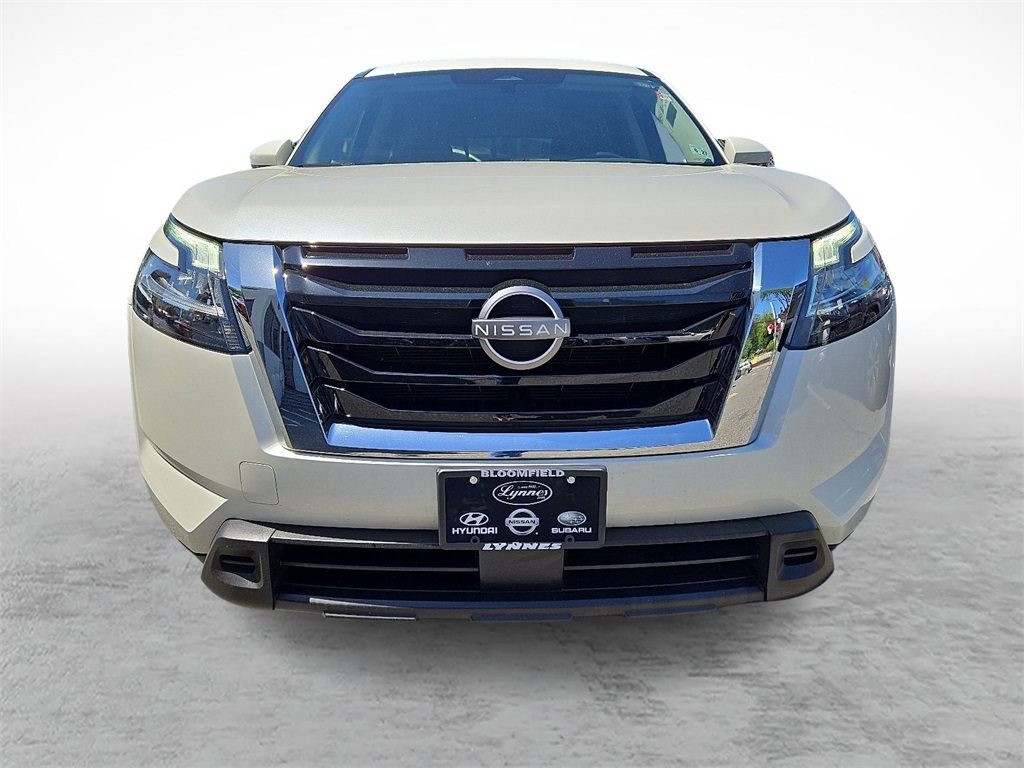Vehicle image 12 of 31