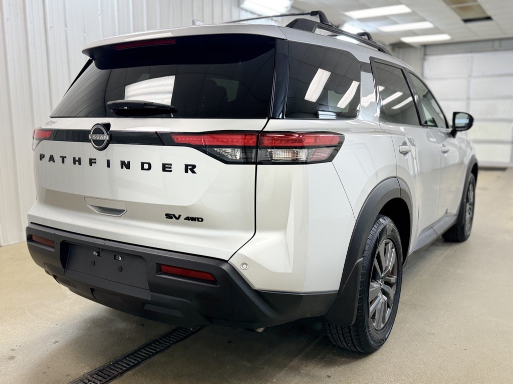 Vehicle image 4 of 35