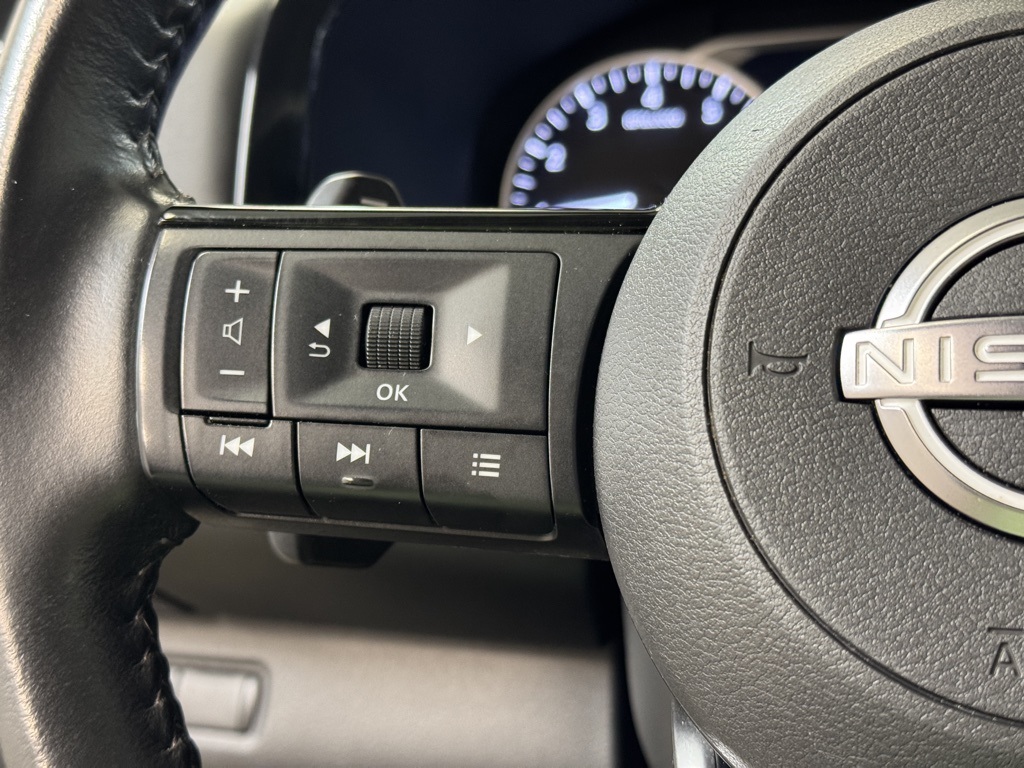 Vehicle image 29 of 35