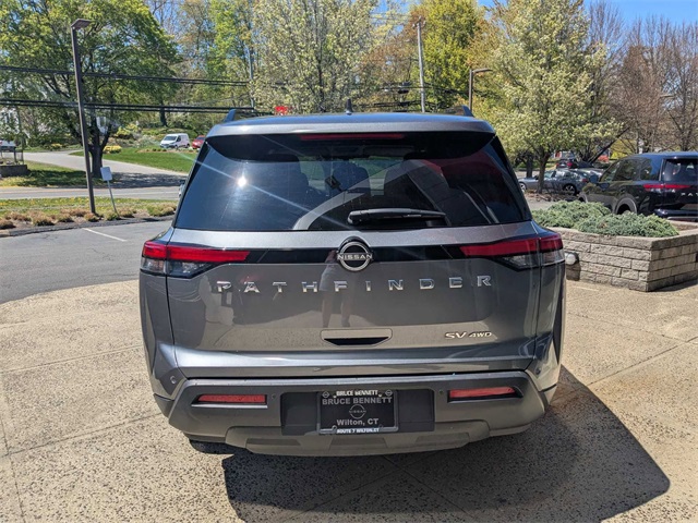 Vehicle image 7 of 38