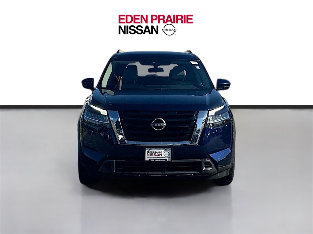 Vehicle image 2 of 24